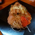 hide’s dining 遊 - 冷やしラーメンもひでちゃんが作るとこうなります。野菜と刺身もりもり