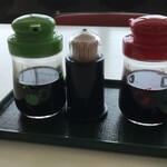 霞ポート食堂 - 卓上調味料など