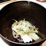 霜止出苗 - ニセコの山菜蕎麦