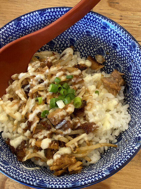 ダシ ラーメン うまい な ぐらい 下品 屋 沖縄 の