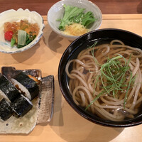 自家製粉石臼挽きうどん 青空blue 本店 - 雲セット（プラス100円で自家製粉粗挽きうどん）