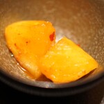 西麻布 焼肉 X - パイナップルのキムチ