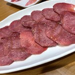 厳選和牛 焼肉食べ放題 眞牛館 - タン塩