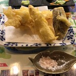 音威子府TOKYO - 衣ガチガチの天ぷら・・これに岩塩？