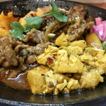 大衆中遊華食堂 八戒 - 四川麻婆豆腐カリィ、生ラムクミン炒めカリィ