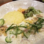 SPICY CURRY 魯珈 - 冷や汁風カレー～鯵のスパイス炒めをのせて～