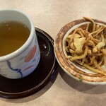 Teuchi Soba Kojima - おつまみに出る揚げ蕎麦