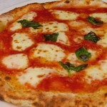 ■ Margherita (takeaway available)