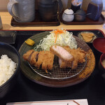 とんかつ勝亭 - ご飯大盛りで！