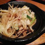 Izakaya Gohan Furari Murasaki - 肉野菜炒め