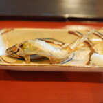 瓢亭 - 鮎の塩焼き：本店で焼いて持ってきてもらいました