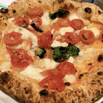 ア フェネステッラ - 