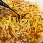 ラーメン二郎 - 赤酢投入～♪