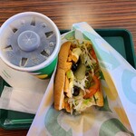 SUBWAY - チリチキンのセットアイスコーヒーLサイズ(638円)です。