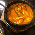 韓国家庭料理 唐辛子 - スンドゥブチゲ