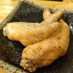 Izakaya Okaeri - 手羽先揚げ。