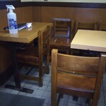 鶴亀 - 入口には消毒液(2020年8月20日撮影)