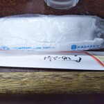 鶴亀 - 布おしぼりと割り箸(2020年8月20日撮影)