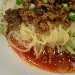 川菜館 - 四川唐辛子と花椒たっぷりの真っ赤な汁！
