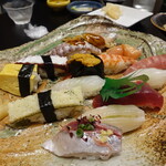 Sushi Dokoro Kiku Zushi - お任せ握り