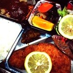 レストランおの - とんかつとハンバーグ弁当（\1,050）
