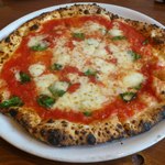 ピッツェリア ダ マッシモ - 【2012年06月】マルゲリータ＠900円。