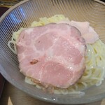 らぁ麺 おかむら - 極細麺との相性もバツグン