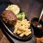 勝どき ハンバーグ＆ステーキ R - デミグラスソースハンバーグ１５０ｇ（１，０００円＋税）２０２０年８月