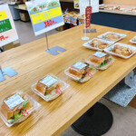 畑の彩り館 きろろ - 