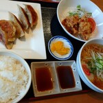 Chuukashokubou Changui - 餃子定食(税込900円)