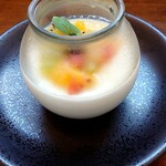 ジッカリア エスト - 