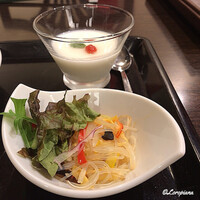 中国料理 豪華 - 中華春雨ｻﾗﾀﾞと杏仁豆腐
