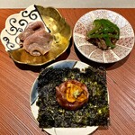 銀座焼肉 Salon de AgingBeef - カメノコ刺し・雲丹と炙りサーロインの手巻きキンパ・焼肉屋のチンジャオロース