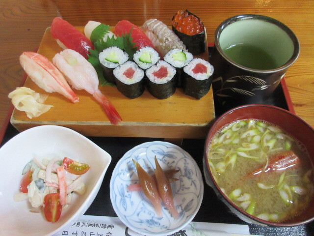 藤寿し - 下馬（寿司）の写真