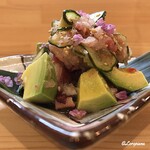 酒肴ダイニング 咲いき - 蛸とｱﾎﾞｶﾞﾄﾞと胡瓜の梅肉霙和え