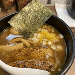 ヌードル・サウンズ - 豚骨魚介らーめん＋味玉