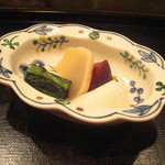 車力門 ちゃわんぶ - 香の物。