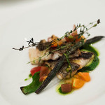 クラリタ ダ マリッティマ - 江の島産イサキの香草グリル フレッシュトマトのケッカソース 夏野菜のソテー添え