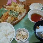 だんらん食堂 - 天ぷら定食　550円
