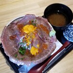 吉祥寺 肉ドレス海鮮丼 - 黒毛和牛 肉ドレス海鮮丼