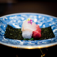 焼肉うしごろ 銀座並木通り店 - 富山県産白海老と和牛の手巻き