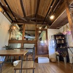 TAKE COFFEE ROASTERY - 内観☆