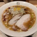 味噌ヌードル 麹 - 香味野菜と柚子が特徴的です