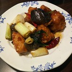 Bamiyan - 揚げ鶏の甘辛香草炒め769円