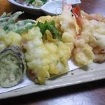 とっくり居酒屋 - 天ぷら盛り合わせ