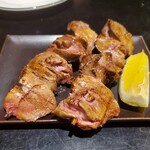 たなべ - 白レバー串焼き(2本)