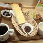 ヴィアイン - 「C　厚切りトーストと名古屋名物おぐらあん＆ミニサラダ（本日のカップスープ＆デザート付き）」