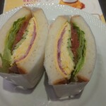 星乃珈琲店 - 卵と野菜のサンドウィッチ