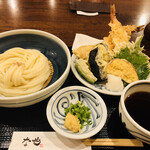 うどん　な也 - 