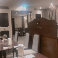 割烹蒲焼 横浜八十八 NEWoMan横浜店 - 内　　　　観(蔵扉の向こうにも部屋が)